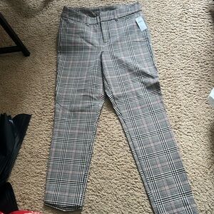 Old Navy Women's Pixie High Rise Secret-Slim Pockets